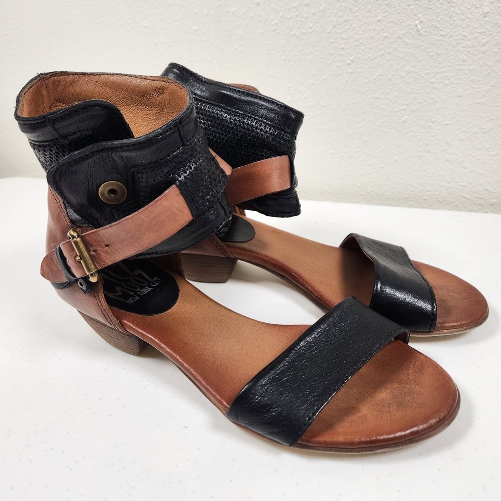 MIZ MOOZ COLETTE BLACK LEATHER BUCKLE MULE SANDAL SIZE 38/7.5 WORE ONCE